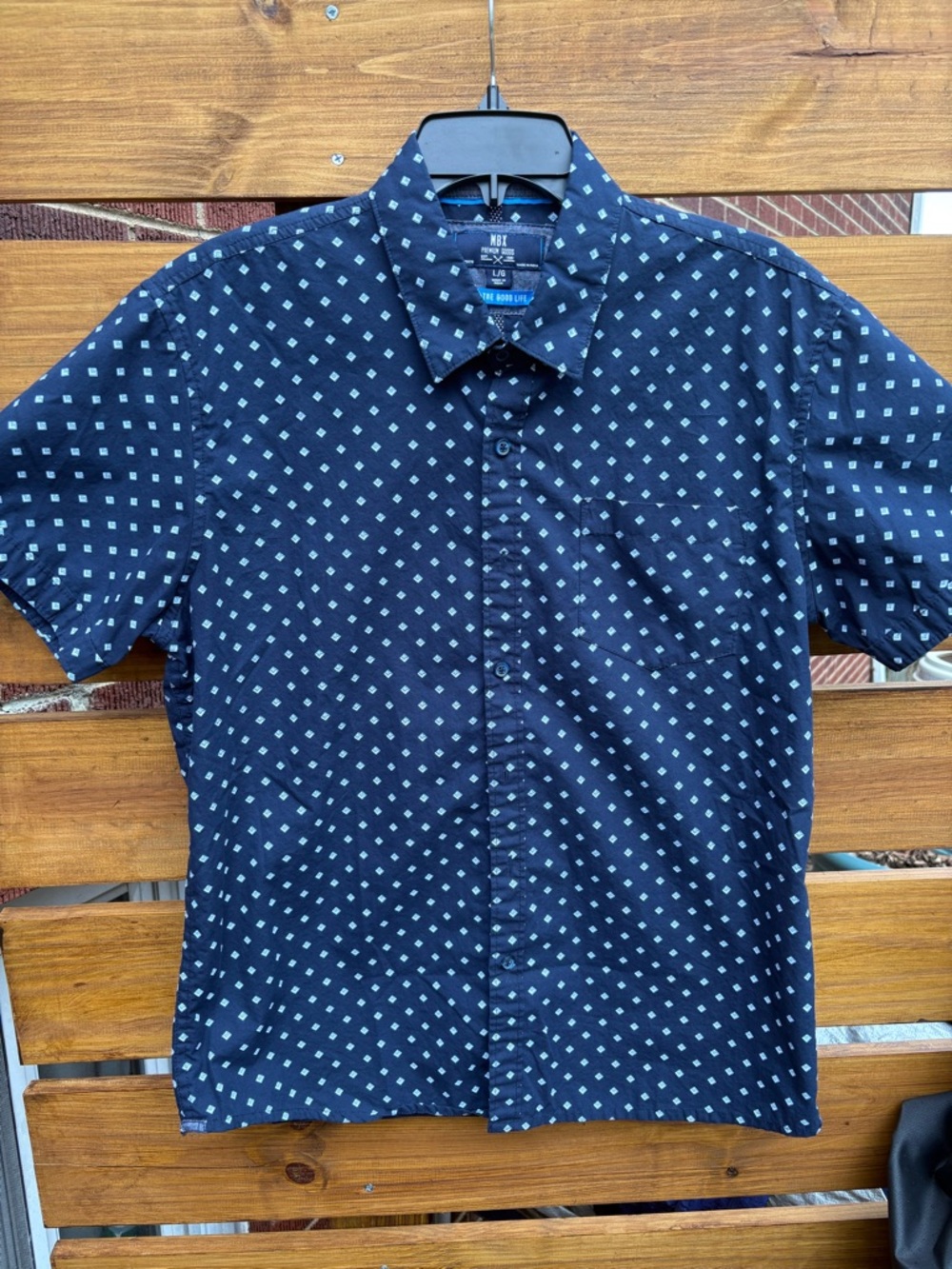 MBX Navy Short-Sleeve Button-Up with White Geo Print - Men’s Large